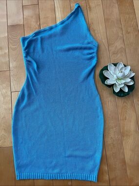 M.  One-Shoulder Turquoise Bodycon Dress - Women